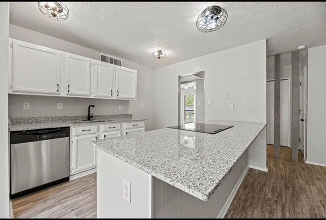 Foto del edificio - 510 Woodcrest Way