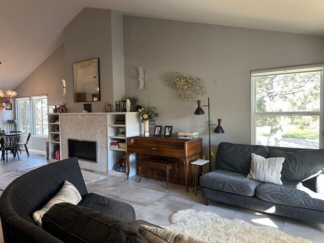 Foto del edificio - February 2026 SFH in Valley Traditions Lit...