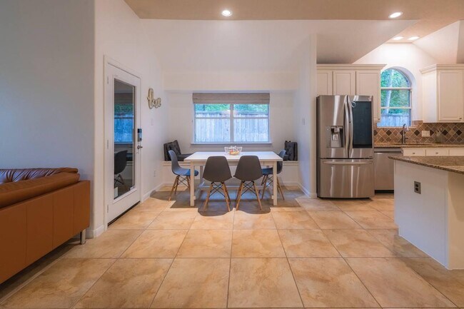 Foto del edificio - 6 Avenswood Pl