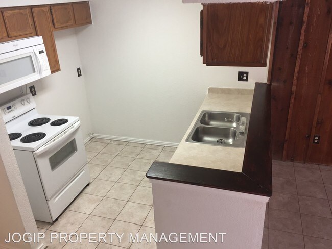 Foto del edificio - 9524 Military Pkwy