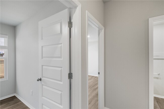 Foto del edificio - 6608 NW Vandergriff St