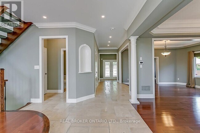 Building Photo - 1510 Arrowhead Rd