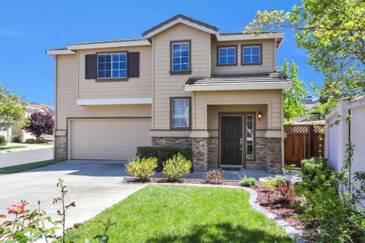 Primary Photo - Gorgeous Home | Desirable Location | A/C