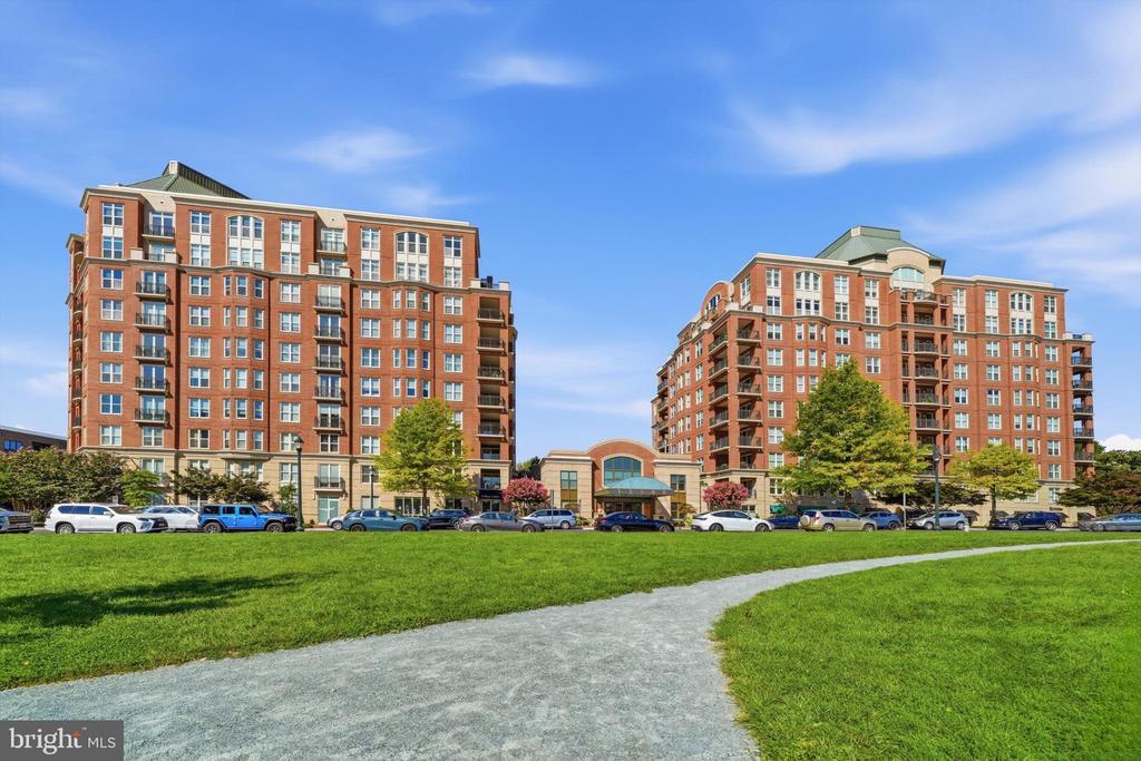 Photo - 12500 Park Potomac Ave (Potomac, MD)