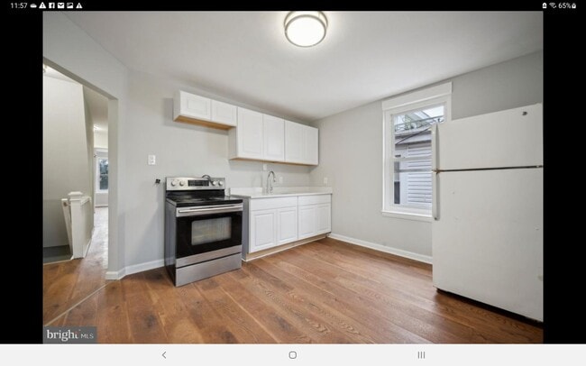 Kitchen - 627 George St