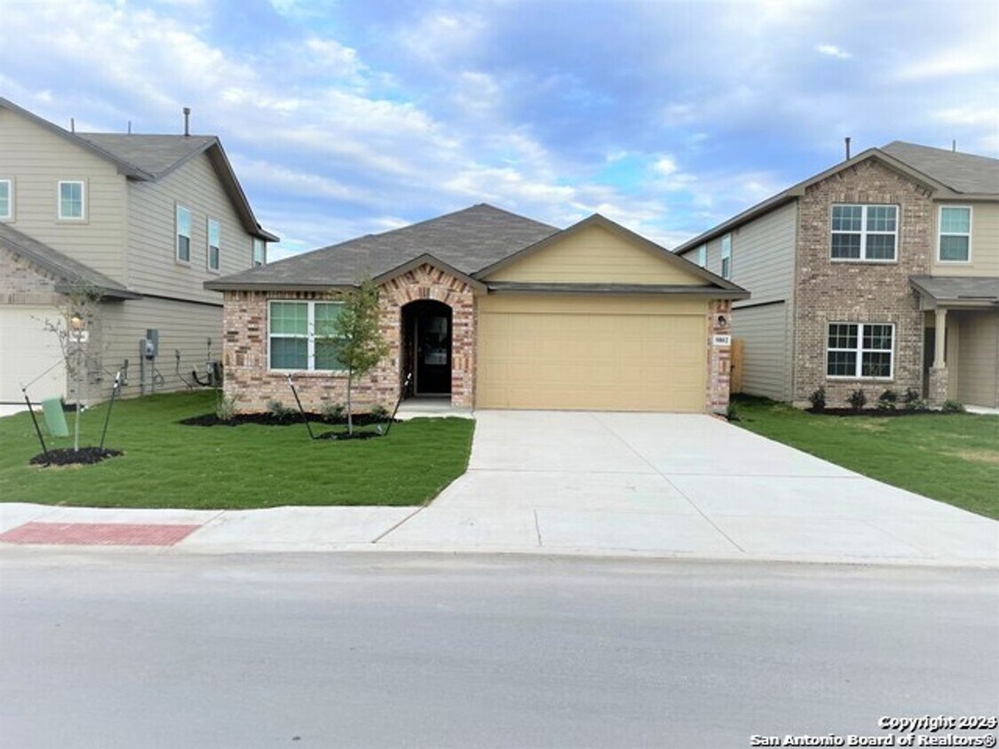 Foto principal - Beautiful 4 bed-2 bathroom house San Anton...