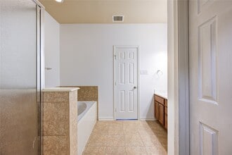 Building Photo - 1130 Glenwood Canyon Ln