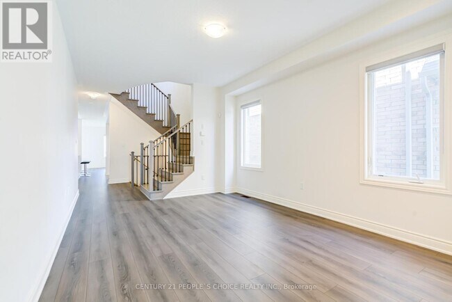 Building Photo - 2237 Crystal Dr