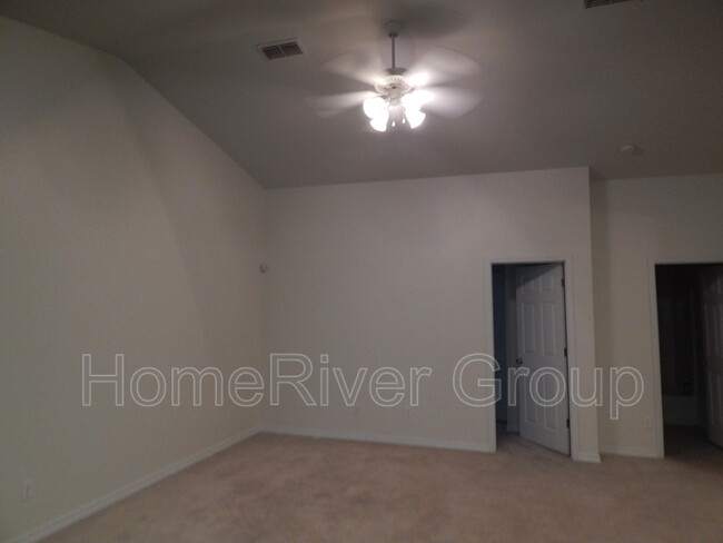 Building Photo - 133 Sandstone Trail