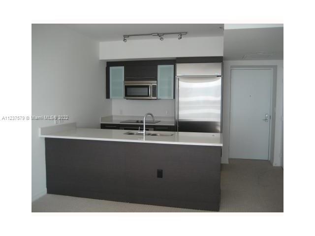 Building Photo - 500 Brickell Ave