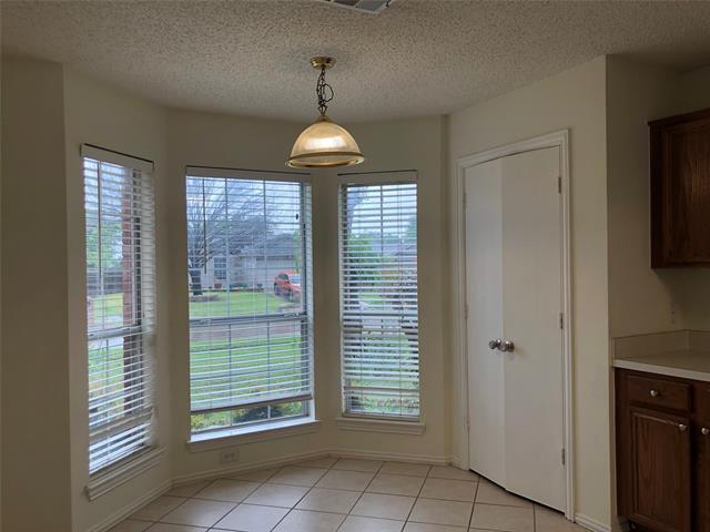 Building Photo - 4821 Mountain Ridge Ln