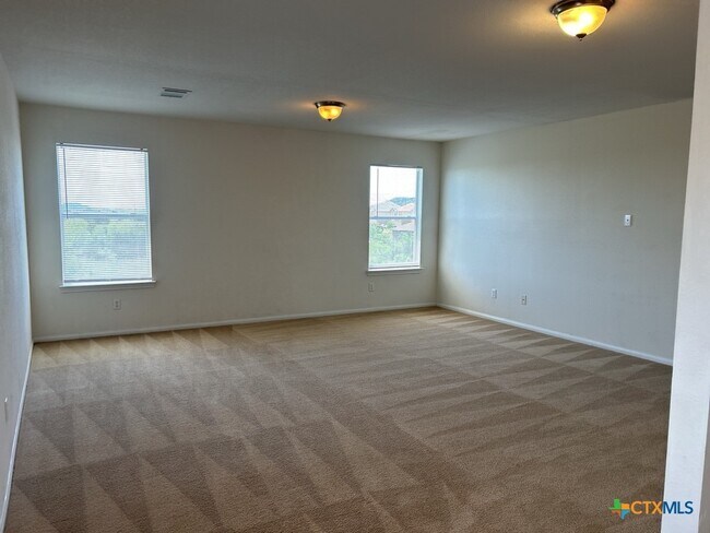 Foto del edificio - 6504 Griffith Loop