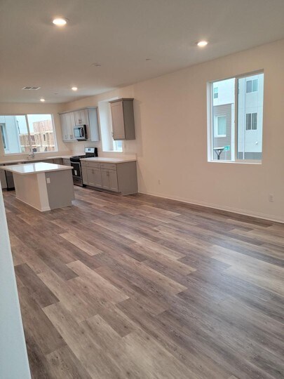 Foto del edificio - 14057 Ruby Ln