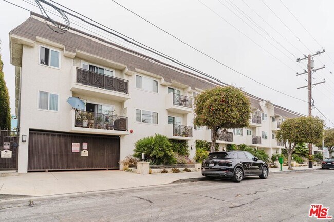 Foto del edificio - 2721 2nd St