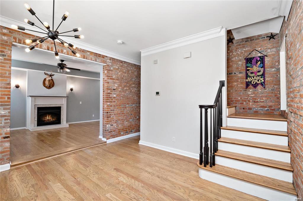 Primary Photo - 1111 Allen Ave