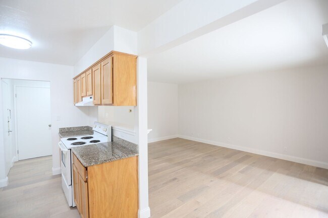 Building Photo - Open House: Sunday(1/7)12:30pm-12:50pm  Ne...