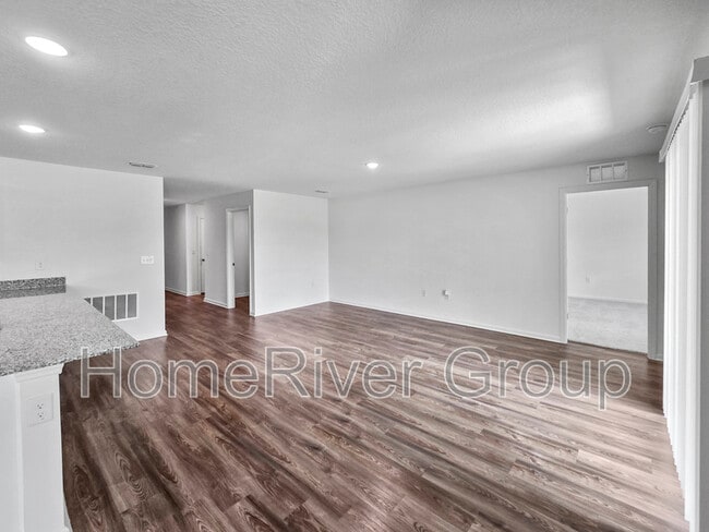 Building Photo - 12965 SE 53rd Ave