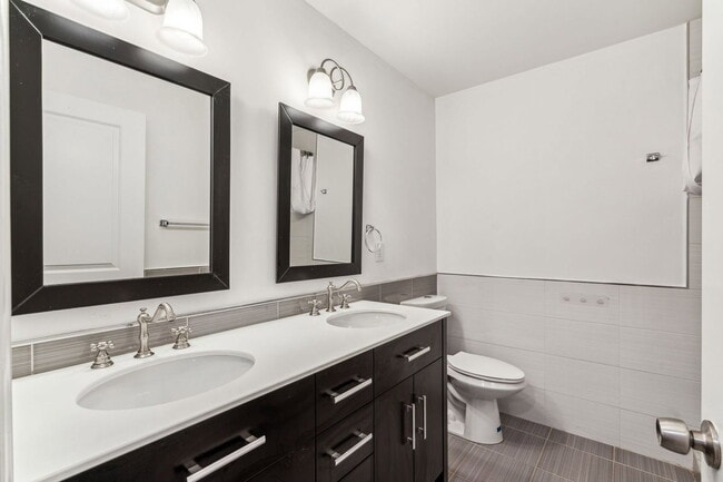 Photo - 1721 Pine St Apartment
