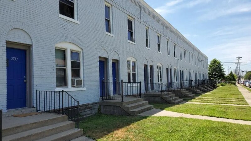 Primary Photo - 2715 Harris Ave