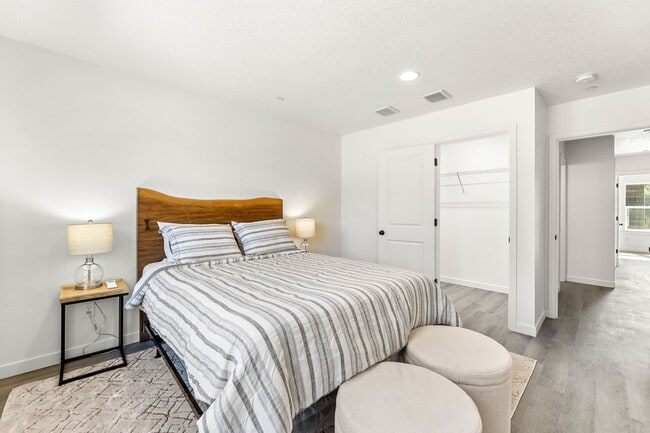 Building Photo - New Construction FREE JAN RENT