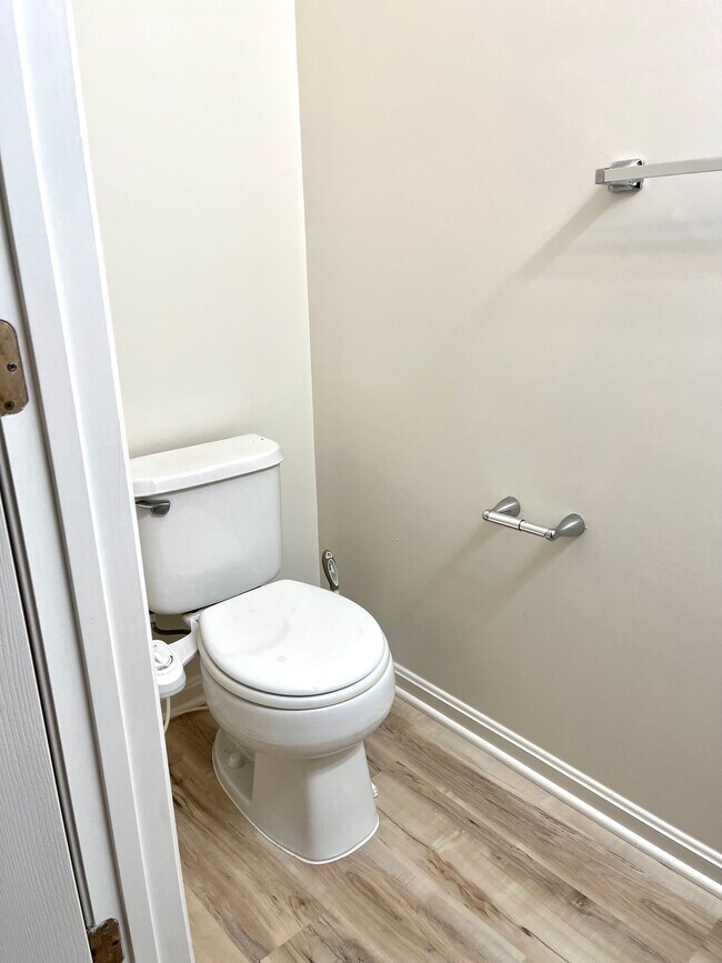 Half Bath - 4665 Deerwatch Dr