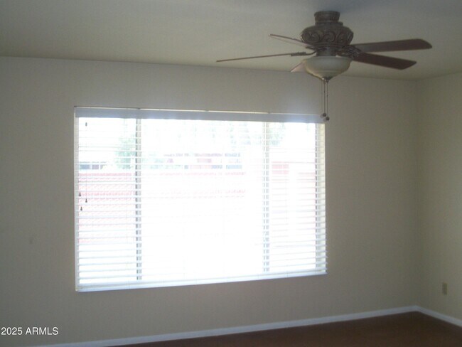 Foto del edificio - 3938 W Marlette Ave