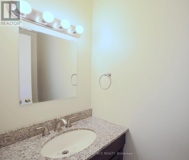 Building Photo - 399 Duvernay Dr