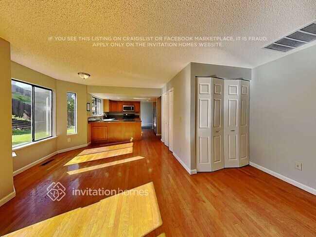 Building Photo - 3855 Rockford Dr