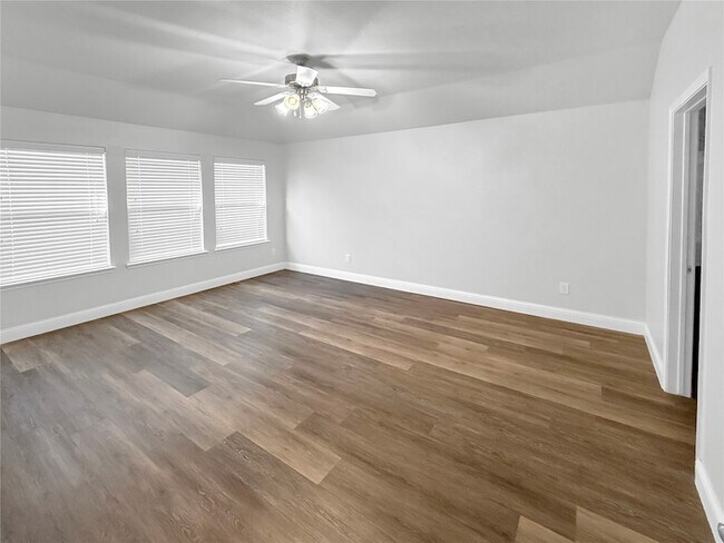 Building Photo - 9620 Tipperary Dr