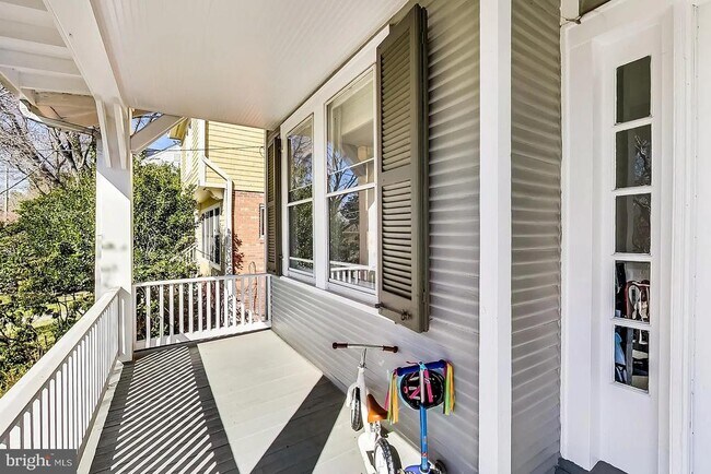 Foto del edificio - 5731 Potomac Ave NW