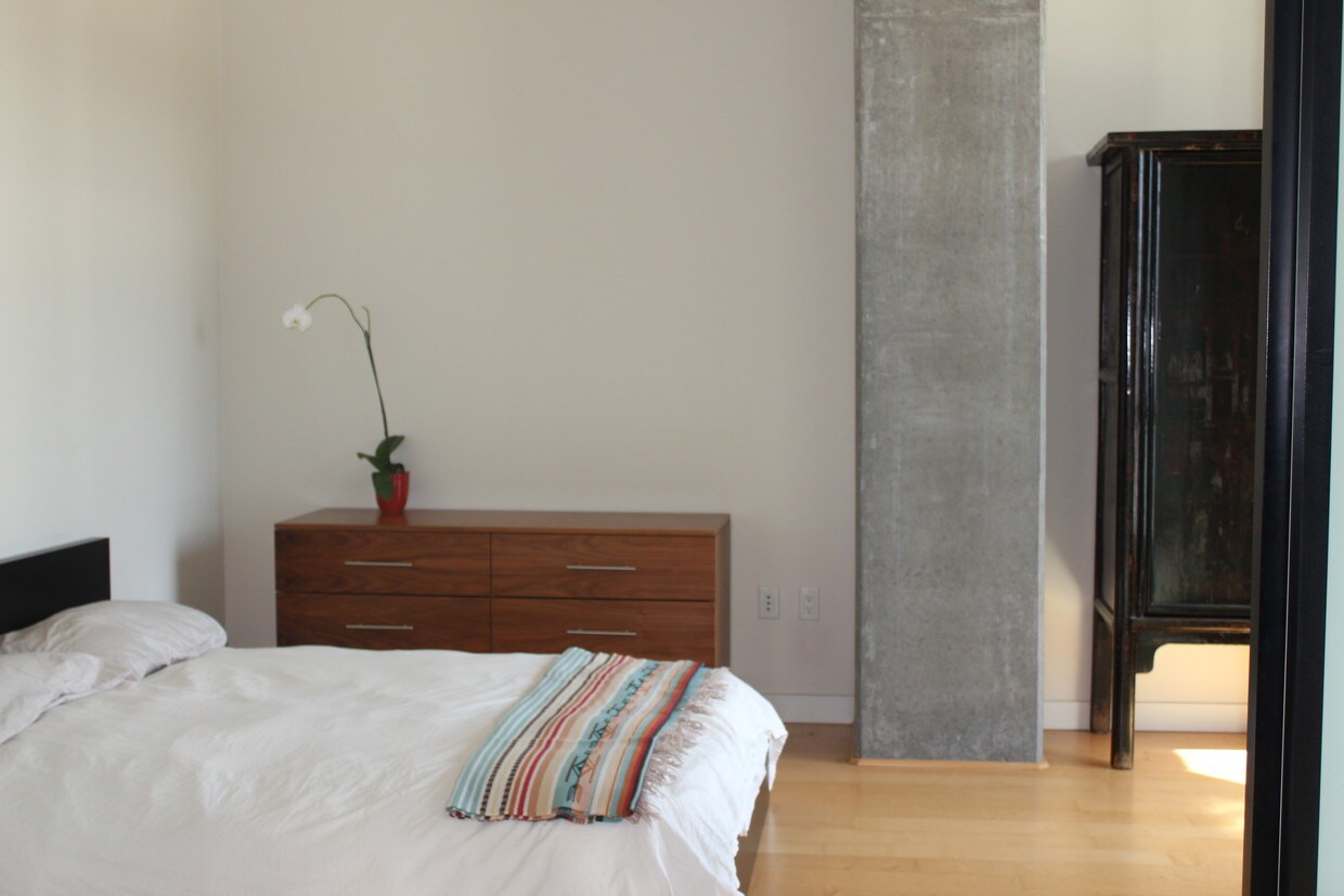 Foto principal - 922 NW 11th Ave