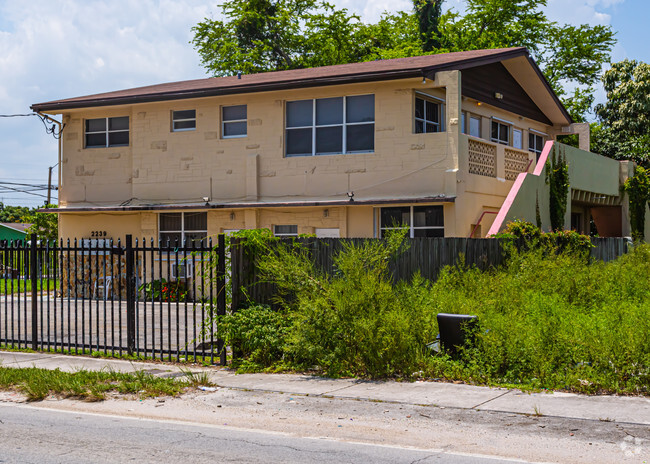 Building Photo - 2239 NW 87th St