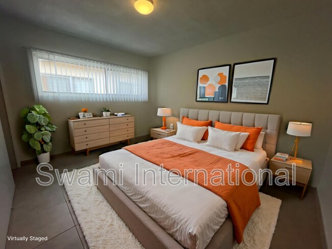 Foto del edificio - 629 W 82nd St