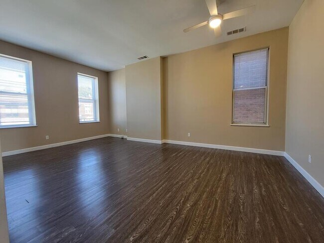 Building Photo - 3838 Folsom Ave