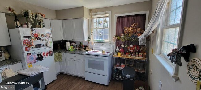 Foto del edificio - 138 3rd St