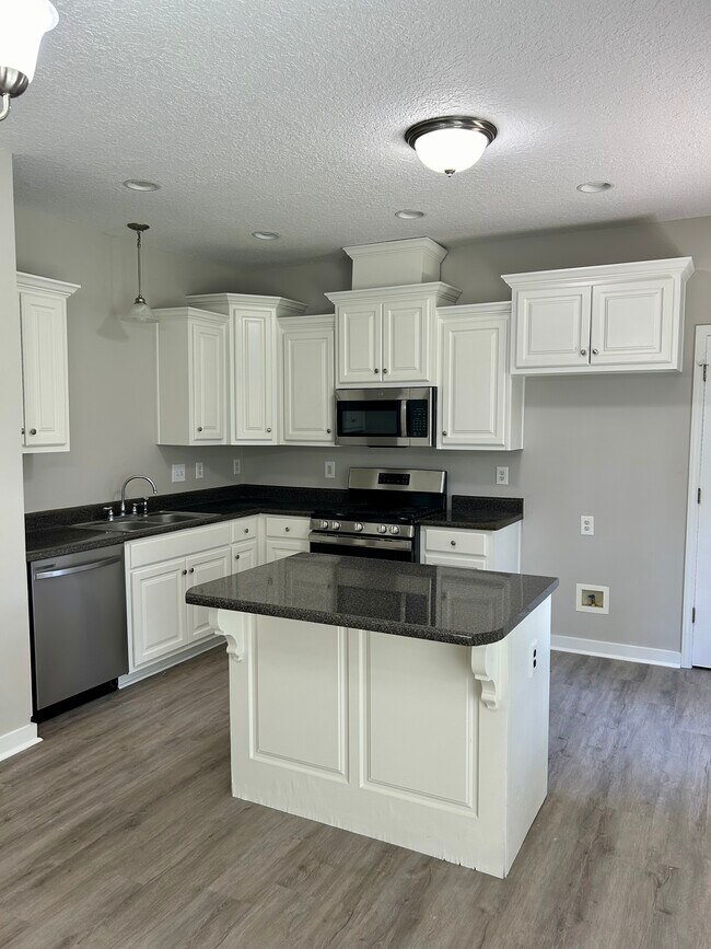 1301 Cherry Dr, AL 36863 House Rental in AL