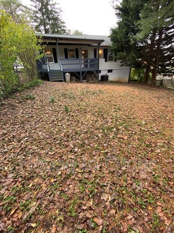 Foto del edificio - 103 Cedar Ln