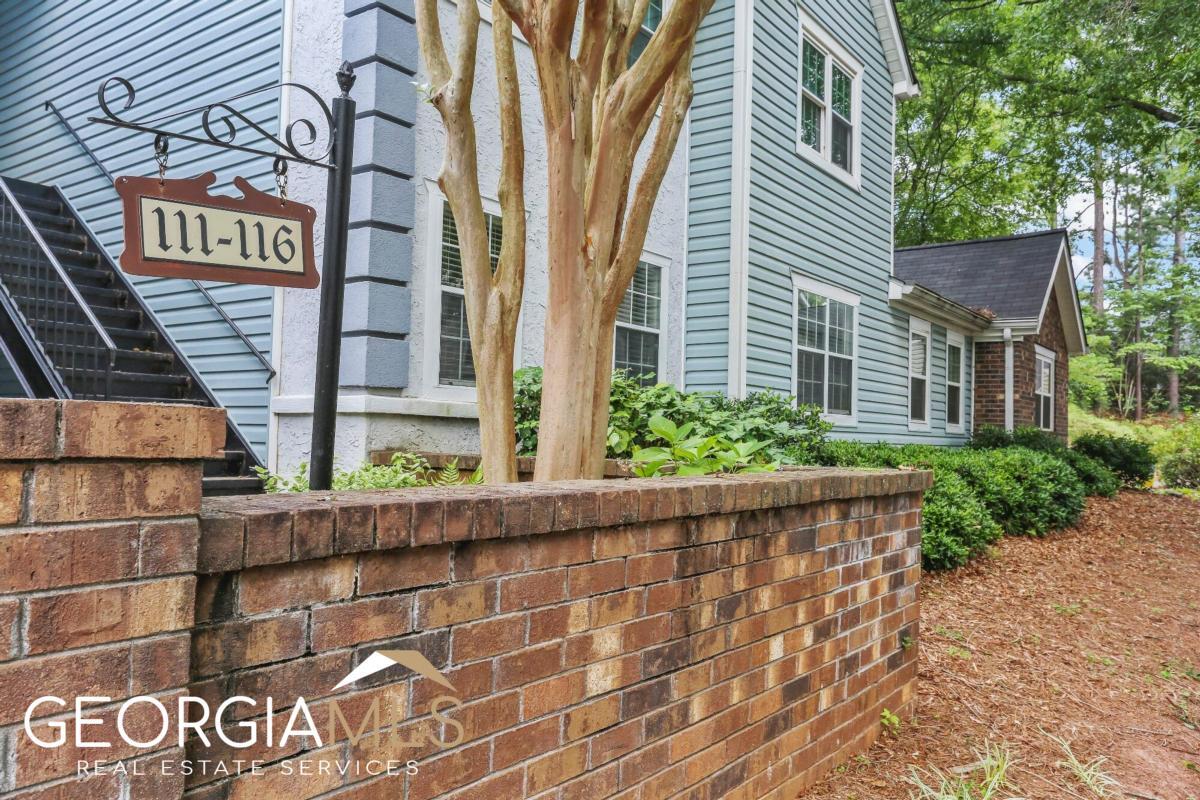 114 Hampshire Ct, Avondale Estates, GA 30002 Condo for Rent in