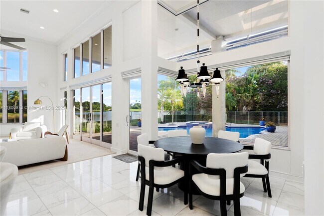 Foto del edificio - 2939 Paddock Ln