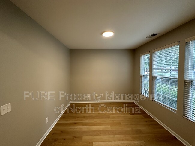 Foto del edificio - 9974 Evergreen Terrace Drive