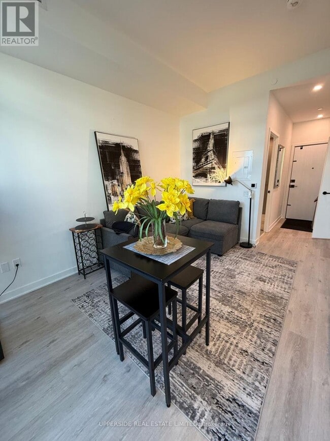 Building Photo - 55 Charles St E