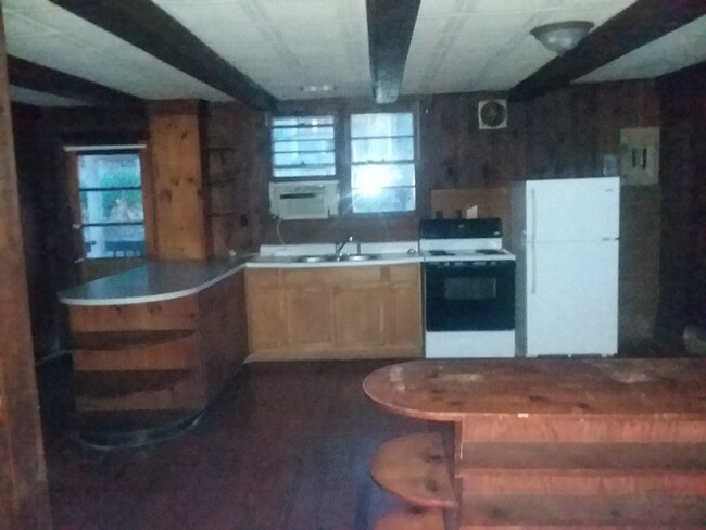 Building Photo - 10158 Stonewall Jackson Hwy