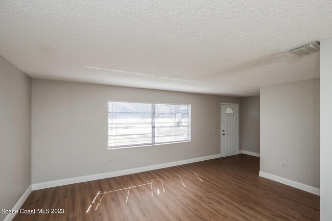 Foto del edificio - 1298 Robbinswood Dr