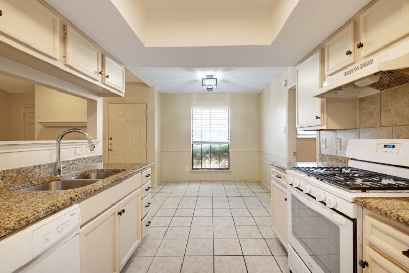 Foto principal - 619 Luther Dr