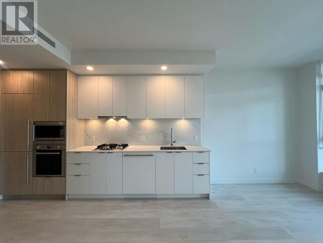 Photo du bâtiment - 537-2537 Cottonwood Ave