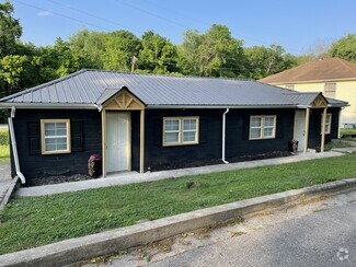 Building Photo - 1553 Golf Club Ln