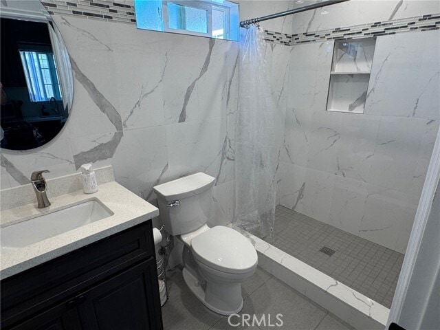 Building Photo - 2437 N Lamer St