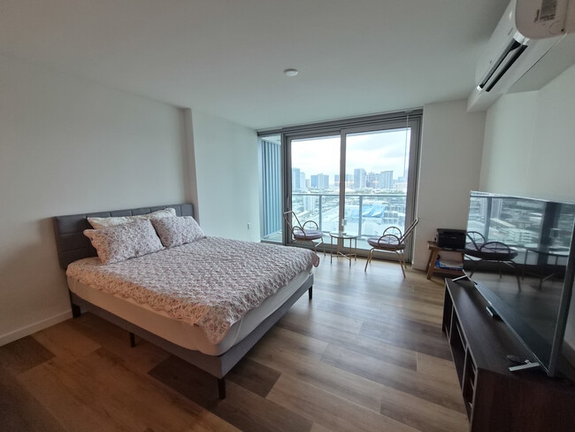 Foto del edificio - 1500 Rycroft St