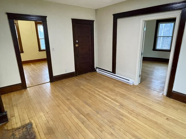 Building Photo - 10 Agawam St