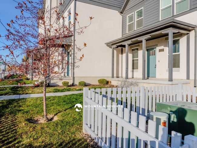 Foto del edificio - 11329 S Prosperity Rd